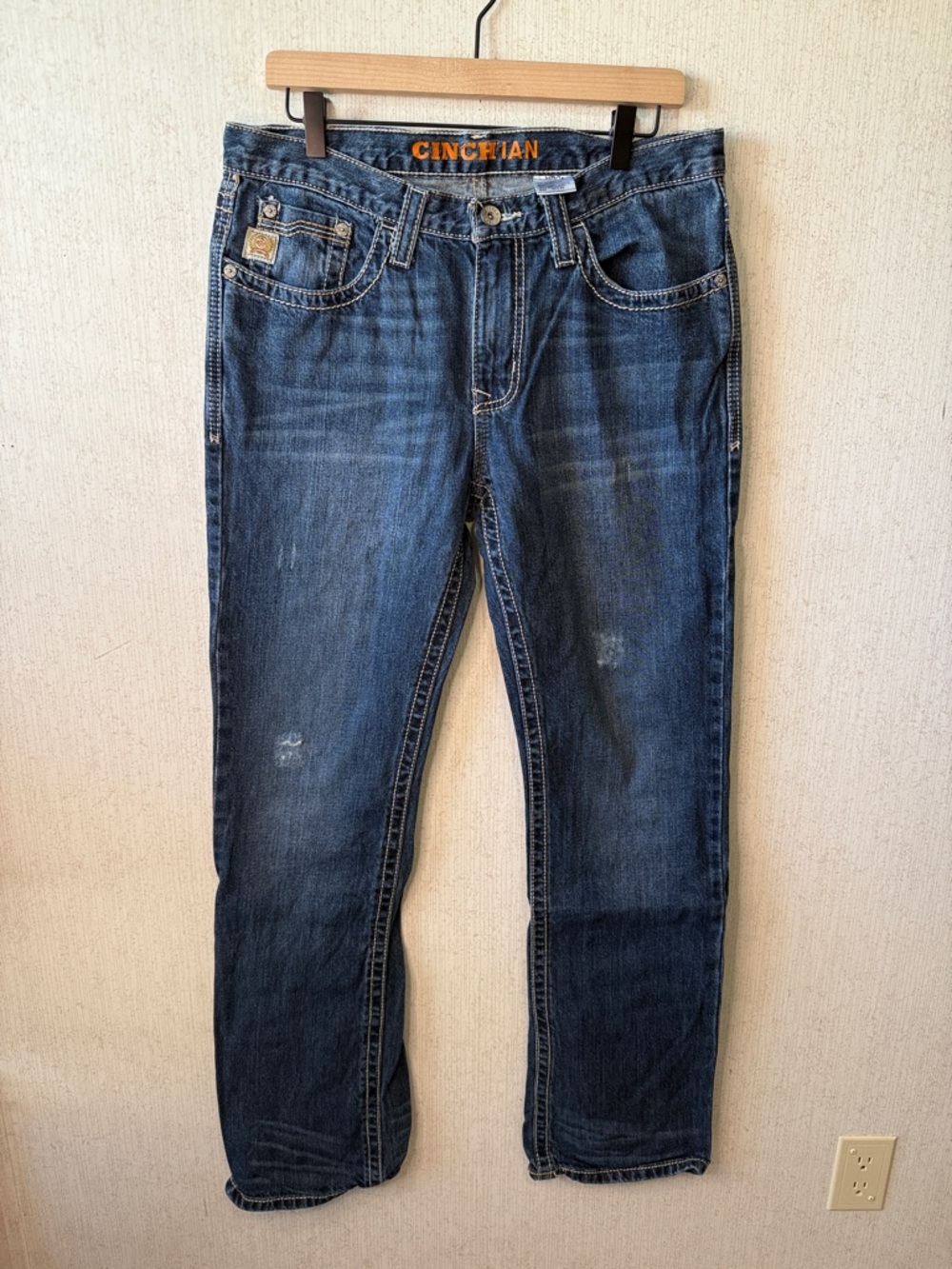 Cinch Men’s Straight Jeans in Dark Blue Denim